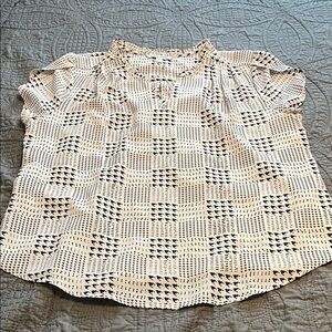 41 HAWTHORN
Tiffiny Tulip Sleeve Blouse from Stitch Fix